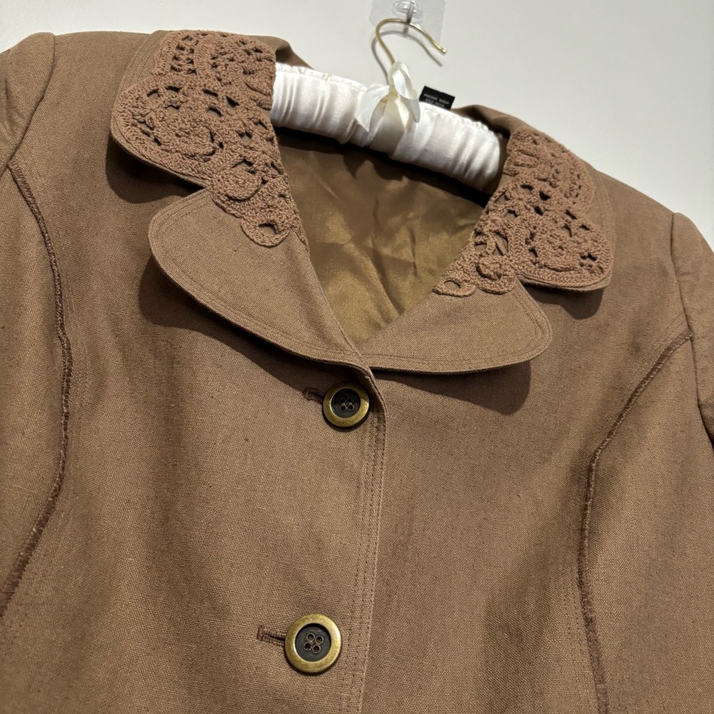 Field Manor Cropped Linen Blazer Suit Jacket Size Large Crochet Lace Trim Button - Picture 7 of 9